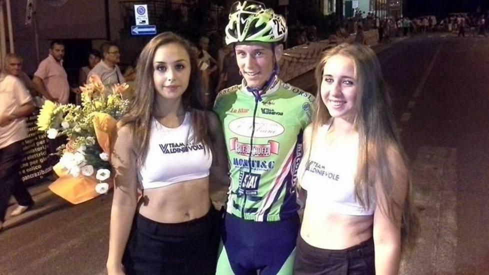 Santucci, scatto e arrivo a braccia aperte