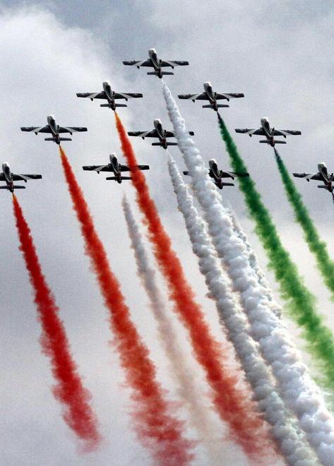 Le Frecce Tricolori seducono la città 