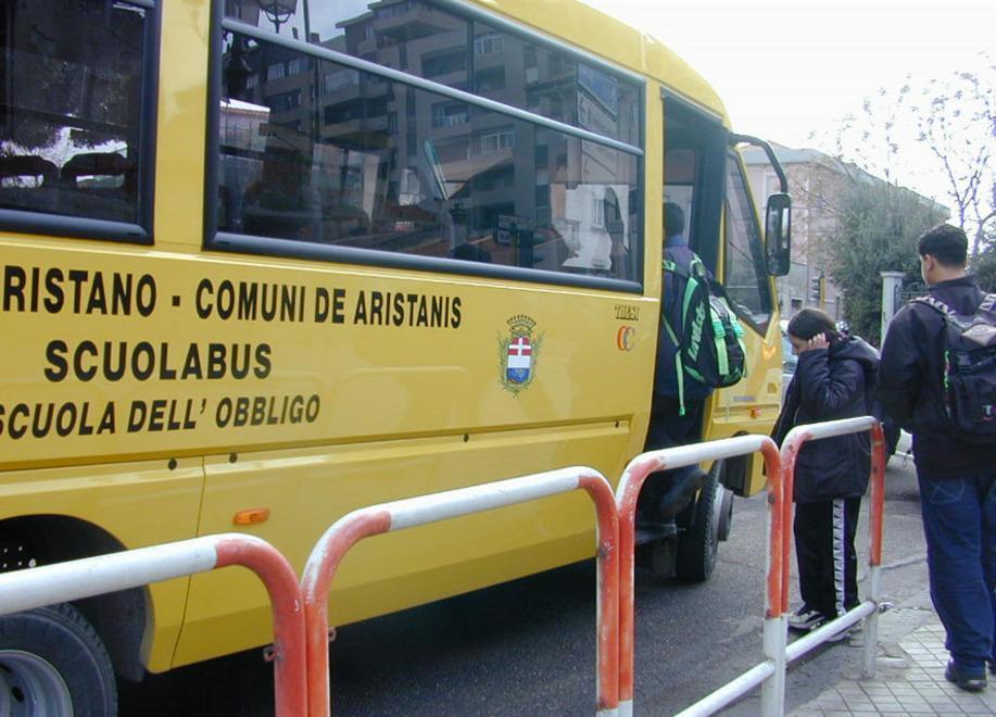 Ribaltone in tribunale: scuolabus, tutto regolare 