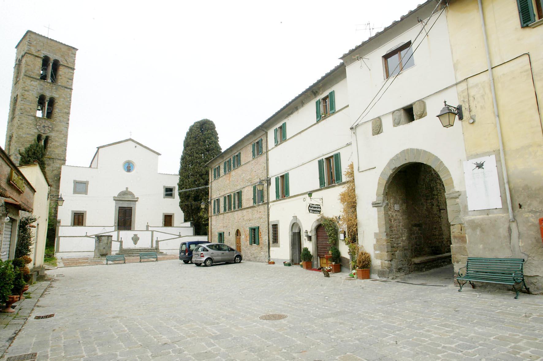 La piazza di Colle di Buggiano