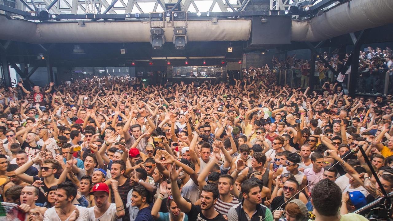 Allarme discoteche, i gestori sardi: ok al daspo e fuori gli under 18