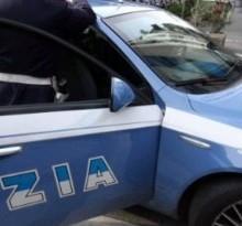 Blitz dei ladri furto al bar del mercato