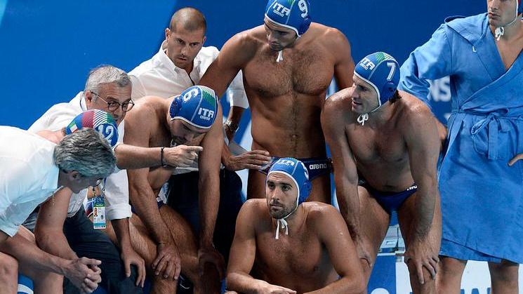 Complimenti e applausi per gli azzurri del nuoto