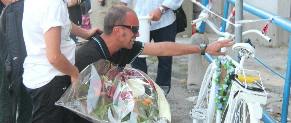 Travolse e uccise il ciclista in piazza San Marco, «Ha falsificato i documenti al rinnovo della patente» 