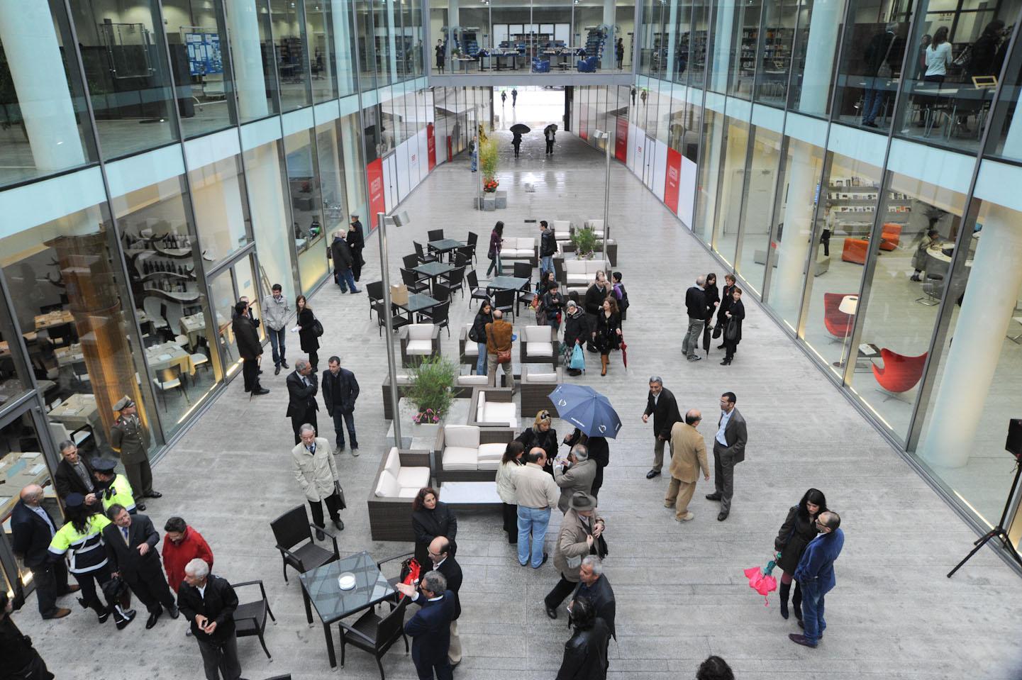 La mediateca del Mediterraneo nell'ex mercato di via Pola (foto Mario Rosas)
