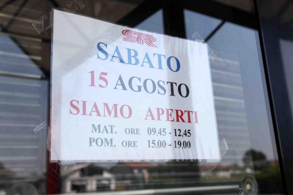Sorelle Ramonda aperto a Ferragosto, la rabbia dei dipendenti 
