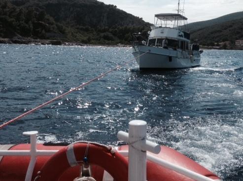 Capitaneria in soccorso di due barche alla deriva