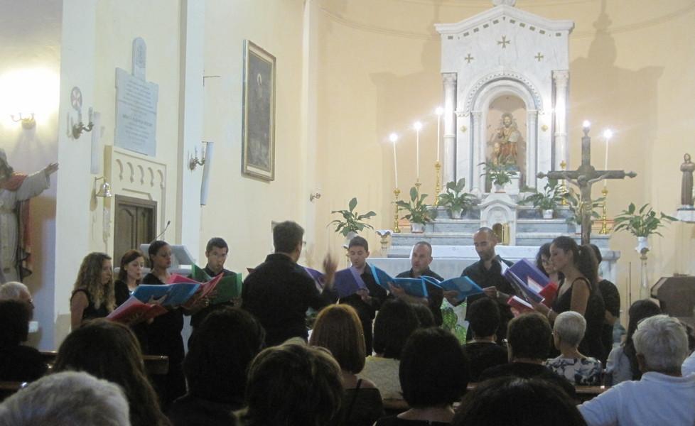 Due corali in concerto a Chiaramonti 