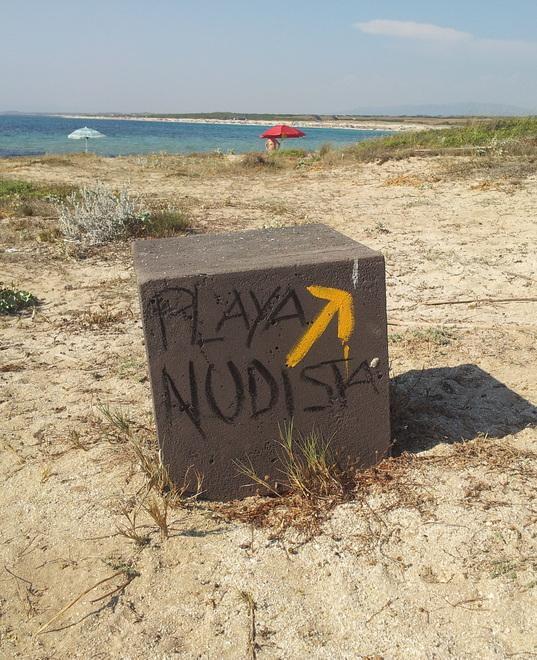 Spiaggia per nudisti a Maimoni 