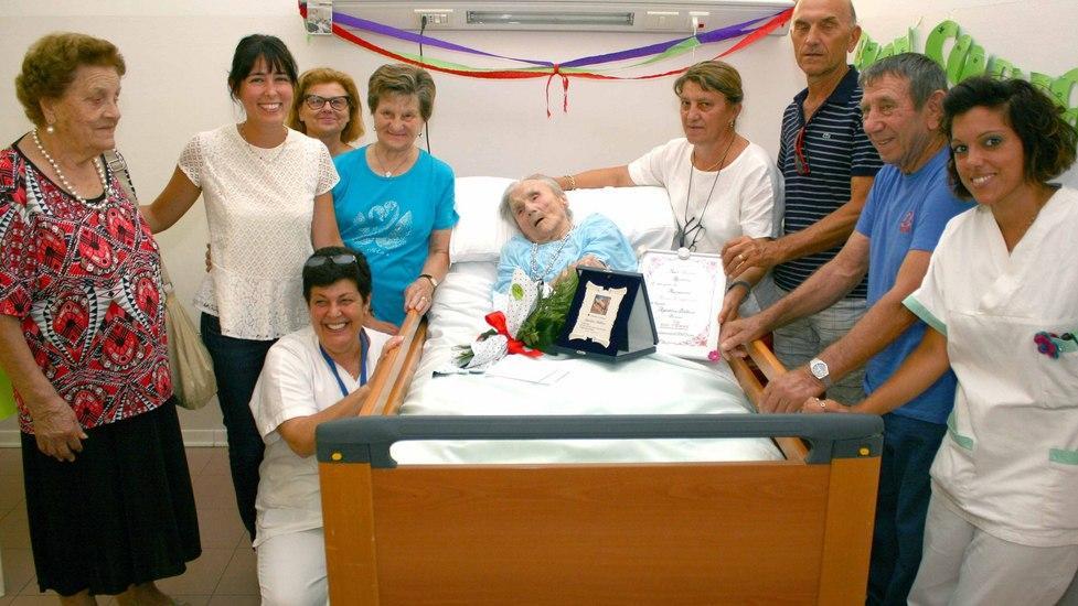 Festa per i cento anni di Agostina