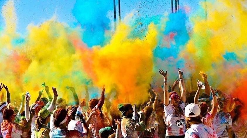 Puedes, la corsa dei colori oltre la musica