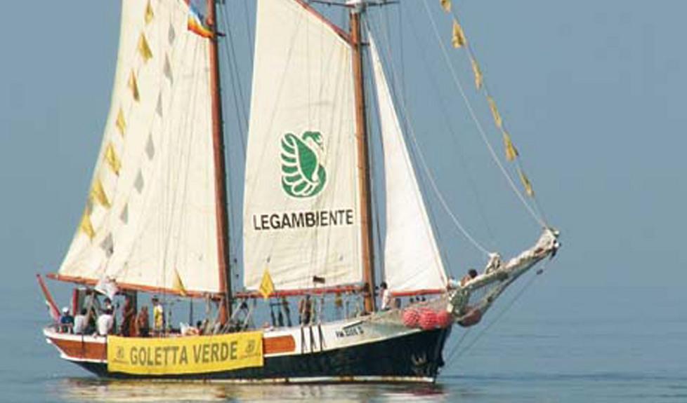 Il mare della Versilia promosso, ma solo a metà 