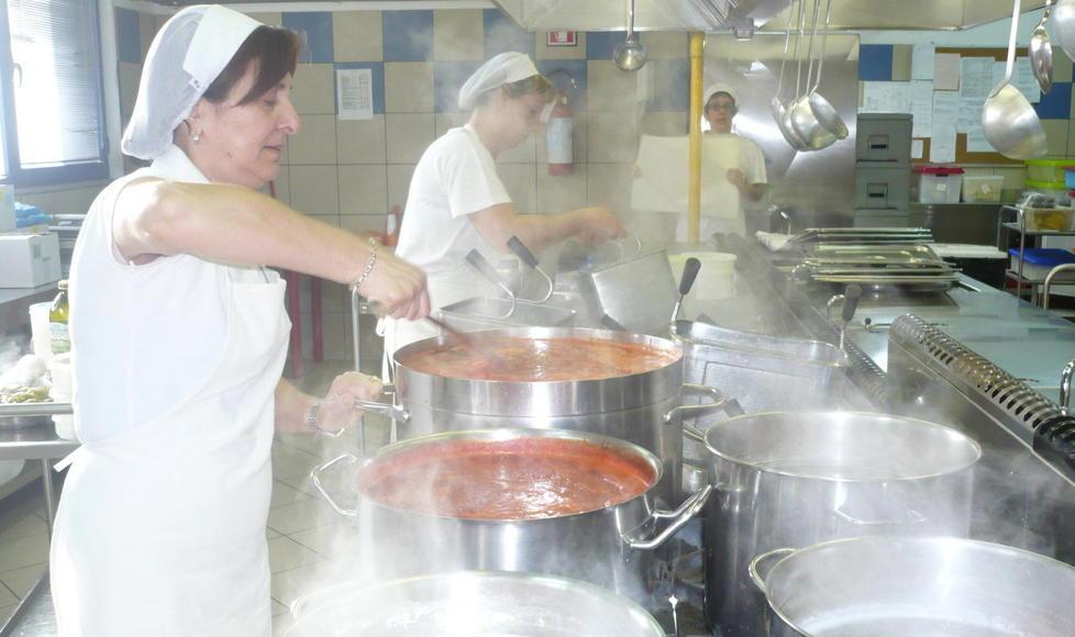 Mense, rincari solo per i redditi più alti 
