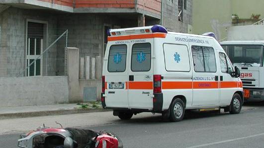 Cagliari, scontro frontale scooter-auto: muore un 44enne