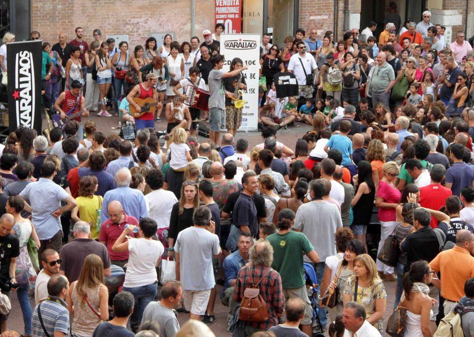 Quattro città in fermento per il gran ritorno dei buskers 