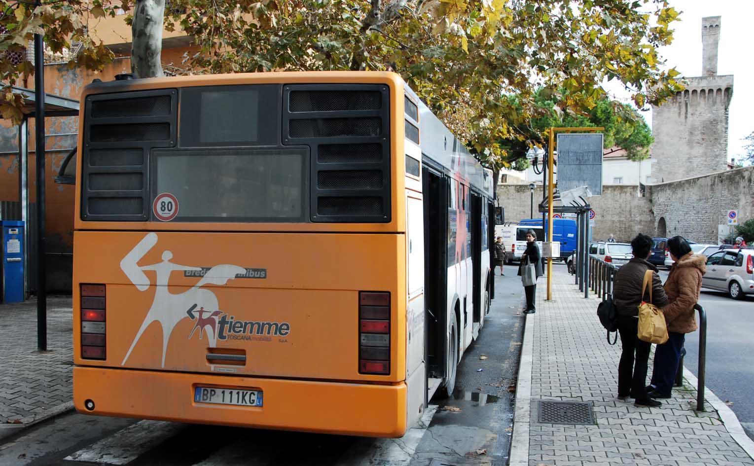 Il capolinea Tiemme in via Da Vinci a Piombino