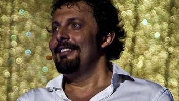 Il talento comico di Enrico Brignano conquista il Forte