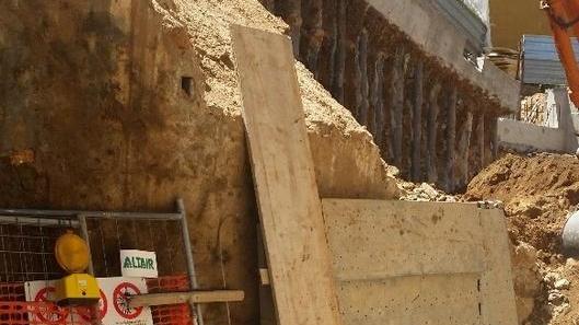 Argentario, murale per far rinascere il muro crollato