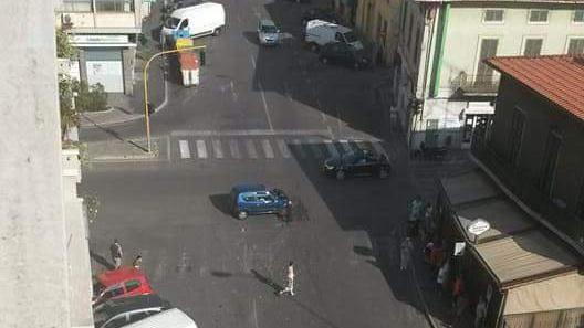 Un'immagine dello scontro all'incrocio
