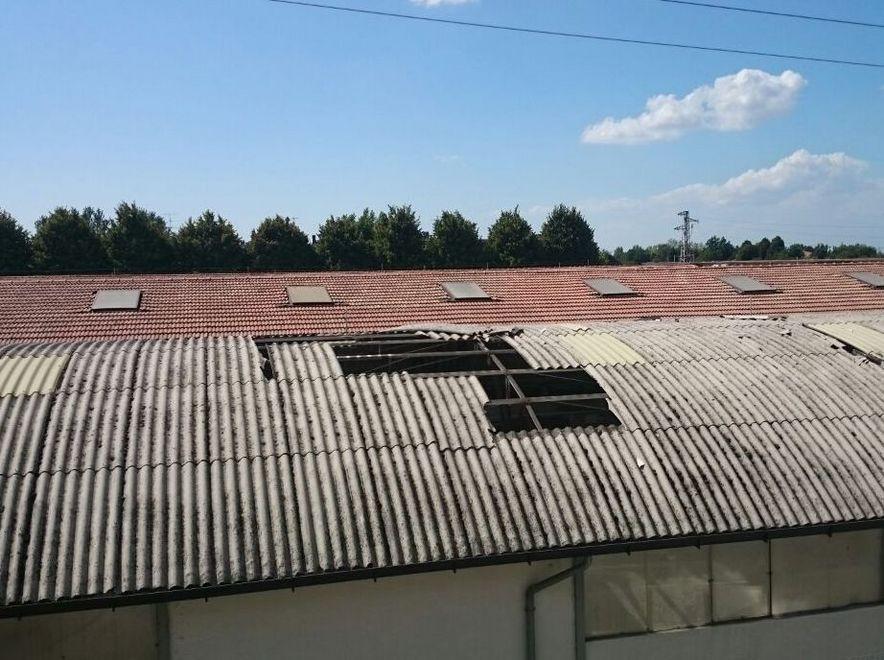 Fiorano, «Capannoni scoperchiati. Verifiche sull’amianto» 
