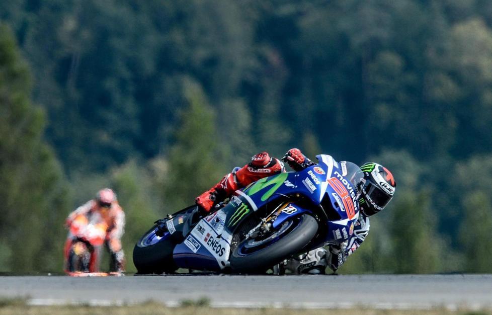 Lorenzo, la furia ceca È aggancio a Valentino 