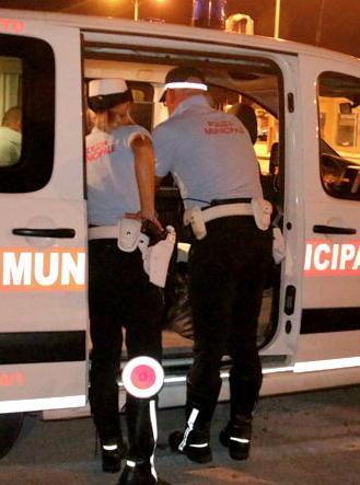 Il padre invalido è in ferie la figlia al mare con il pass 