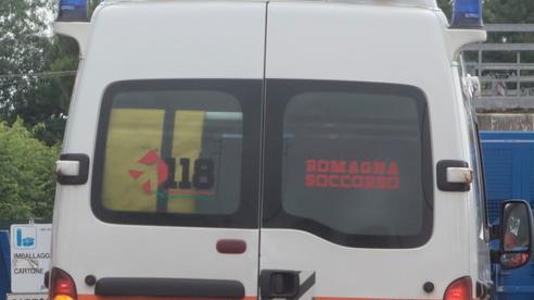 Auto si scontrano, sette feriti Paura per un bimbo di 5 anni