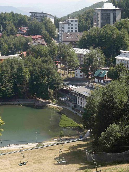 Due ore di serrate ricerche ma lui è a casa del vicino 