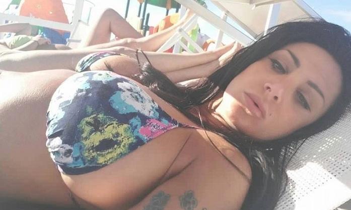 Marika Fruscio in vacanza a Spina