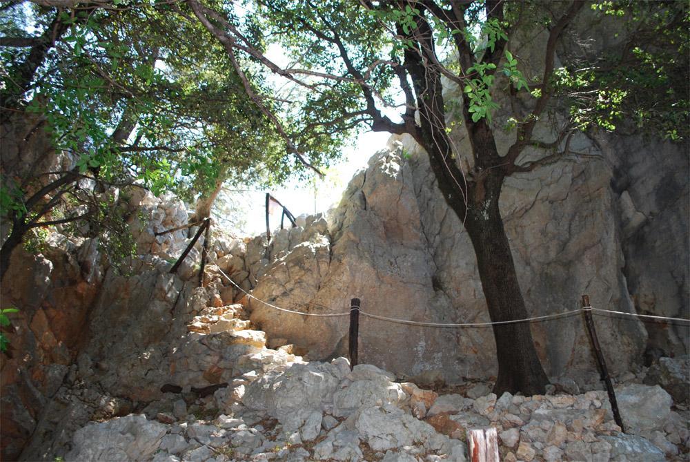 Ritrovata sana e salva la turista dispersa nella zona di Tiscali