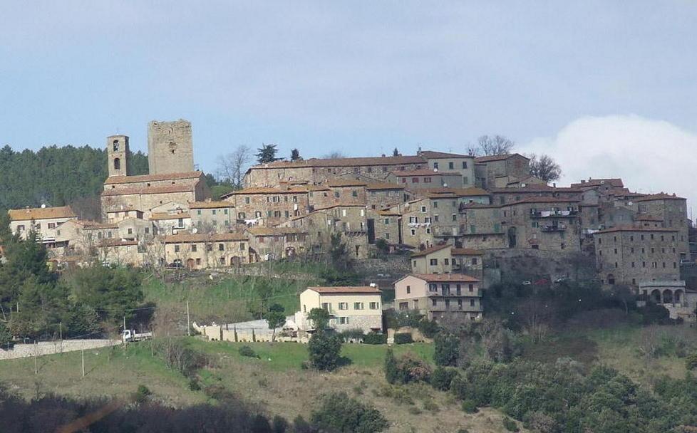Minacciato dalla geotermia il borgo capitale della cultura 