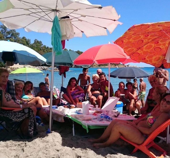 Pienone per Ferragosto nelle spiagge ogliastrine 