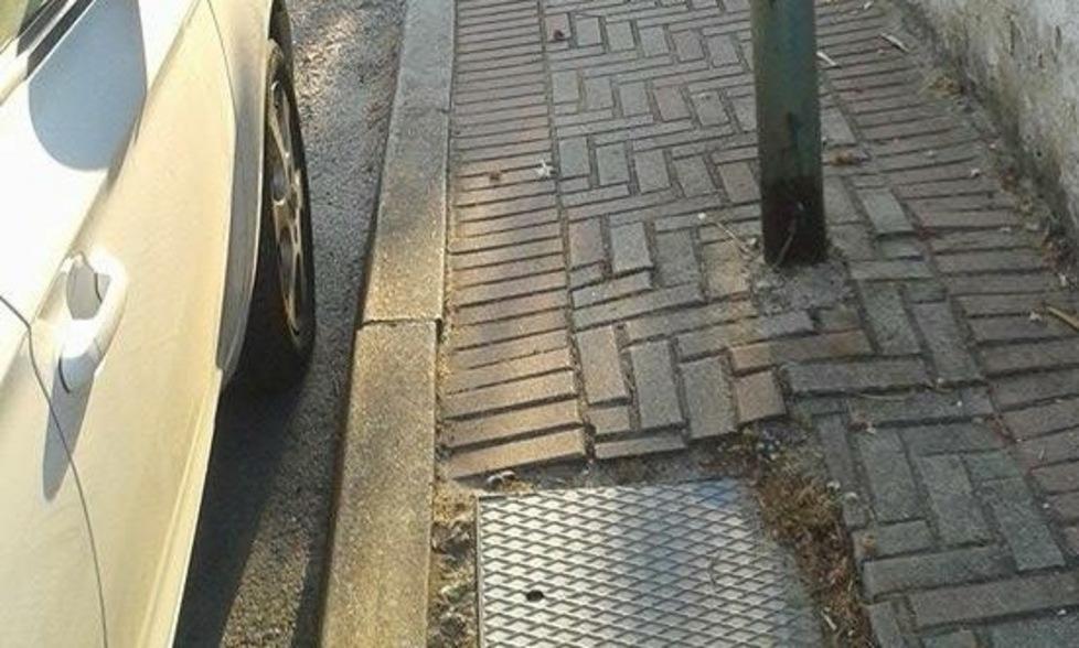 Marciapiedi “vietati” ai diversamente abili