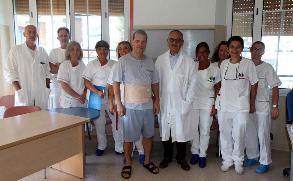 Marco Voleri con lo staff di Neurochirurgia