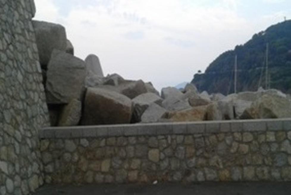 Le eccellenze al contrario dell’arredo urbano