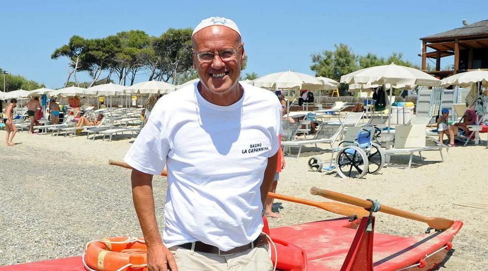 Solleone e prezzi fissi, boom dei balneari 
