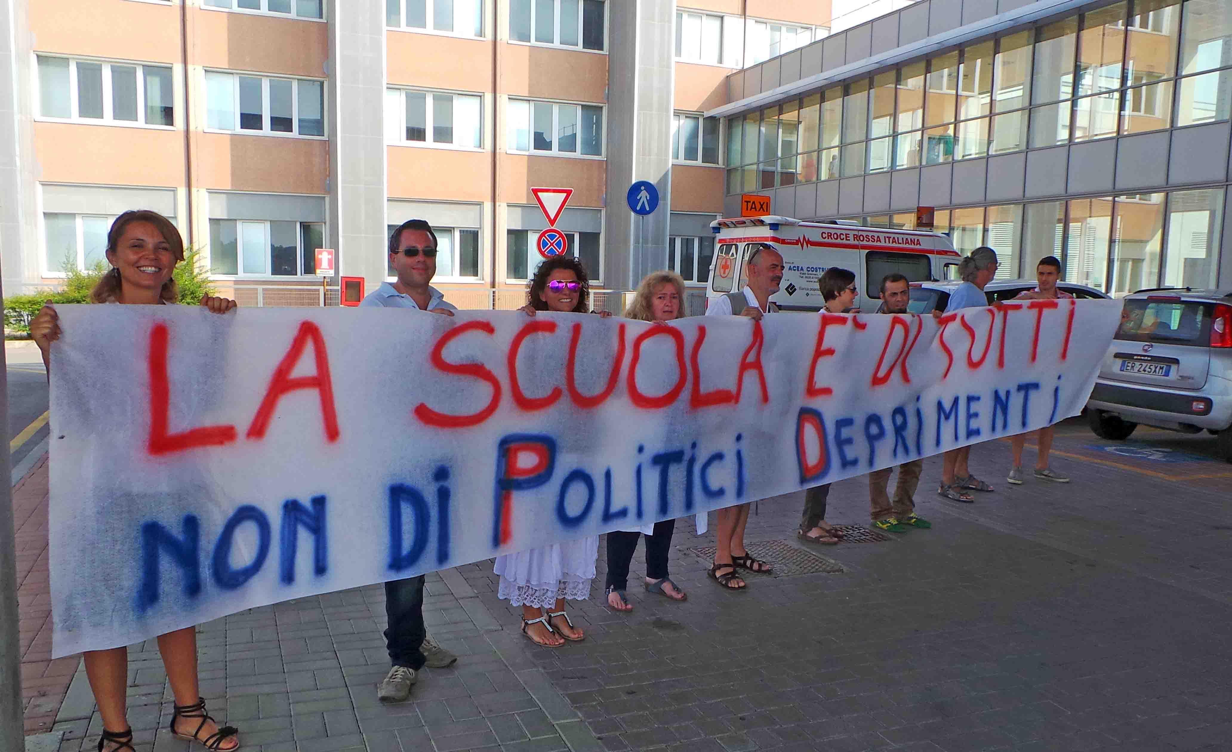Ferrara, cento docenti restano precari 