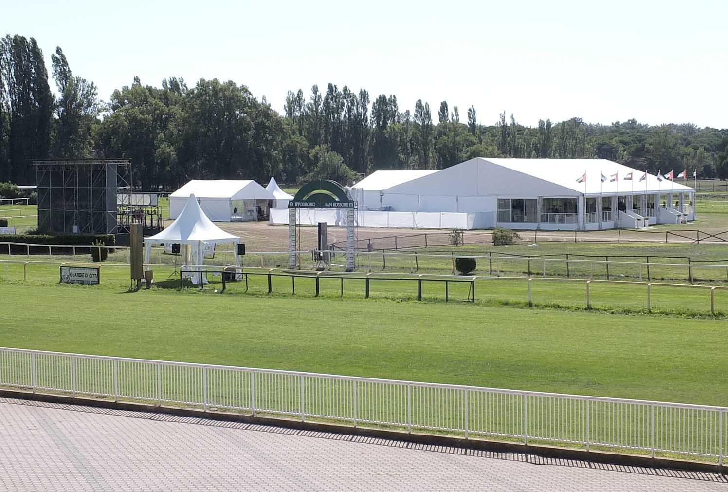 Se la suite dello sceicco è sotto il tendone