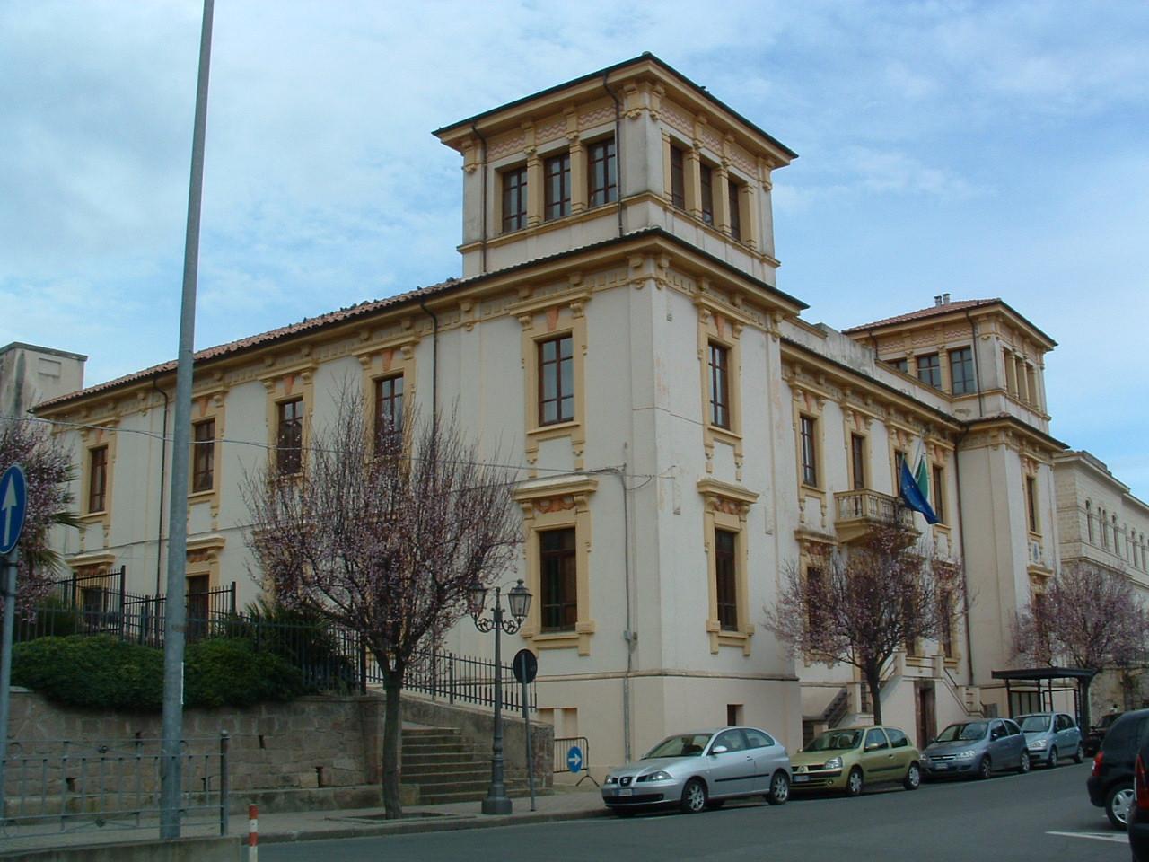 Il palazzo comunale di Nulvi