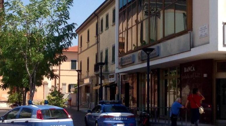 Rapina in banca, filmati i banditi