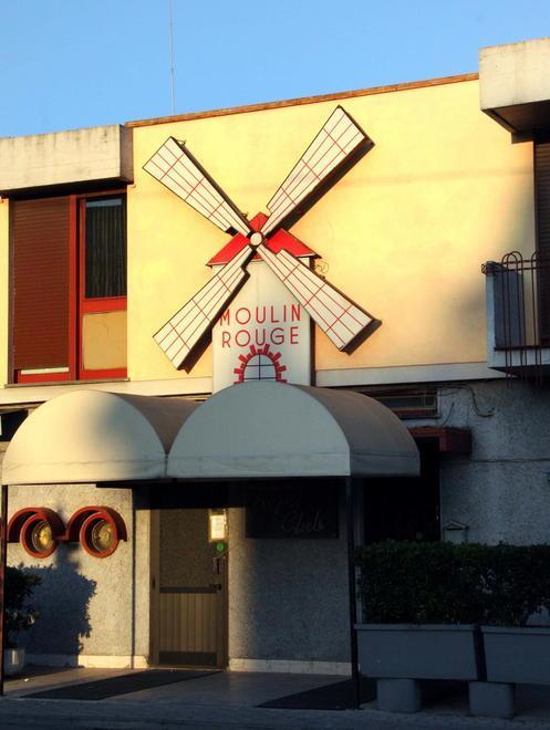 È morto il padre del Moulin Rouge 