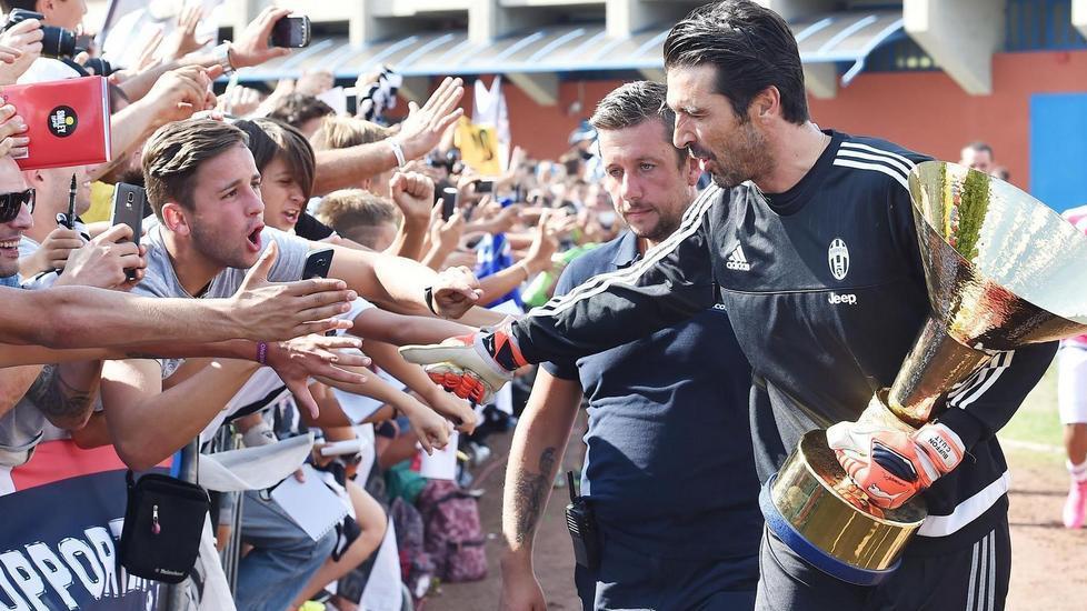 Festa bianconera. Allegri: «Chi ben comincia...»