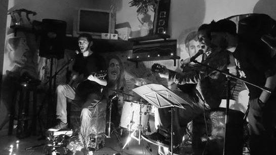 Oggi in concerto i Garden of stone