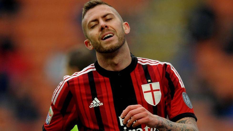 Milan, la schiena ferma ancora Menez
