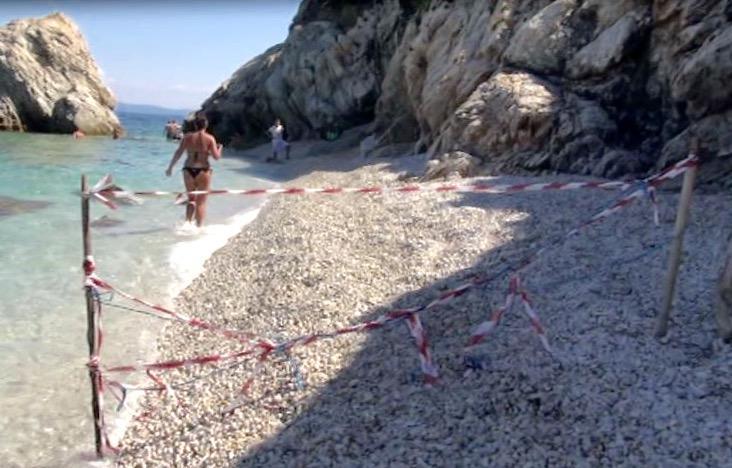 La spiaggia di Sansone il giorno dopo la tragedia sfiorata