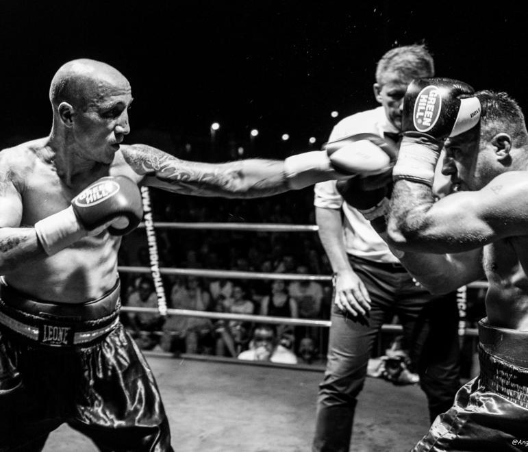 Di Fiore combatterà per il titolo super welter