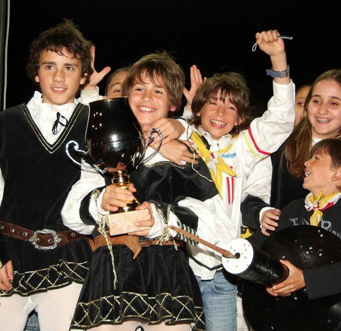 A Massa Marittima oggi i piccoli arcieri del Balestruzzo