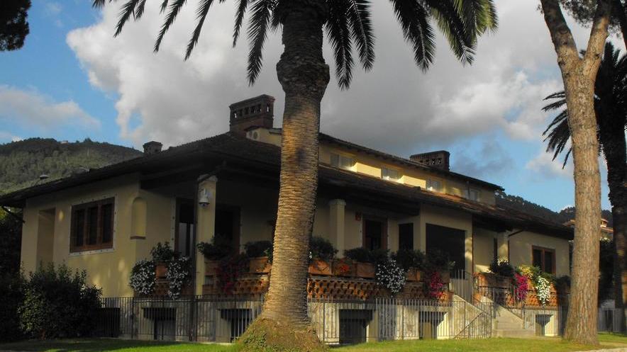 Una serata anti sballo tra analcolici e teatro