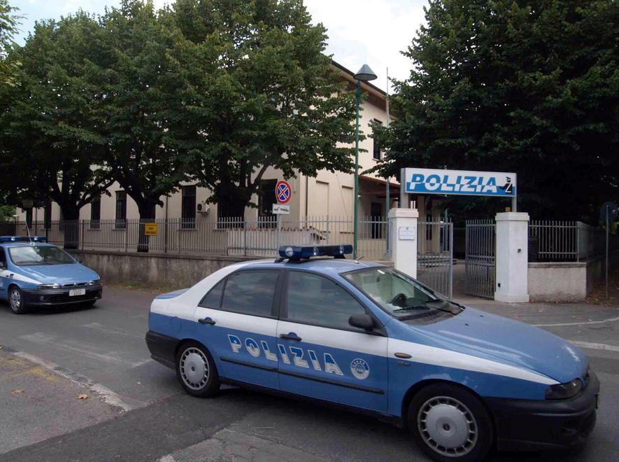 Il commissariato di Forte dei Marmi