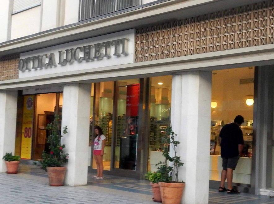 Belle, eleganti e ladre: fermate dopo il furto a Forte dei Marmi